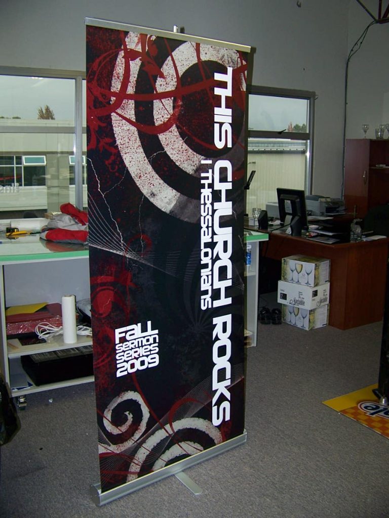 banner-roll-up